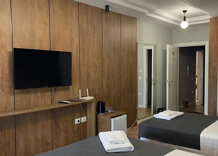 Your Ξενοδοχείο *